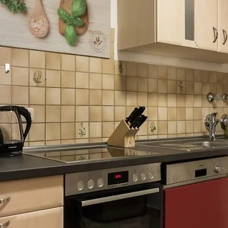 Ferienwohnung-eroeffnung! Ferienglueck Moll, 4 Zimmer! Bad Reichenhall! Wellness, Garten, Bergblick! Apartman