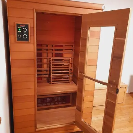 Apartament Ferienwohnung-eroeffnung! Ferienglueck Moll, 4 Zimmer! Bad Reichenhall! Wellness, Garten, Bergblick! *